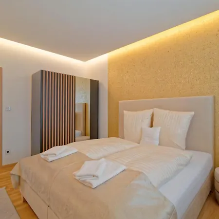 Villa Villa Holiday Hevlin