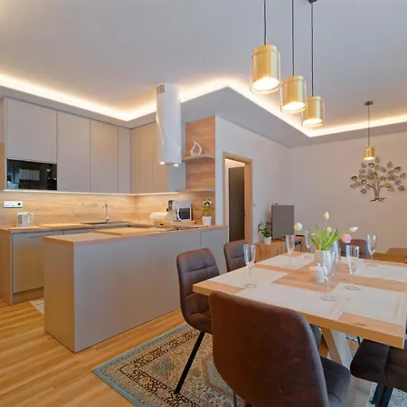 Villa Holiday Hevlin *
